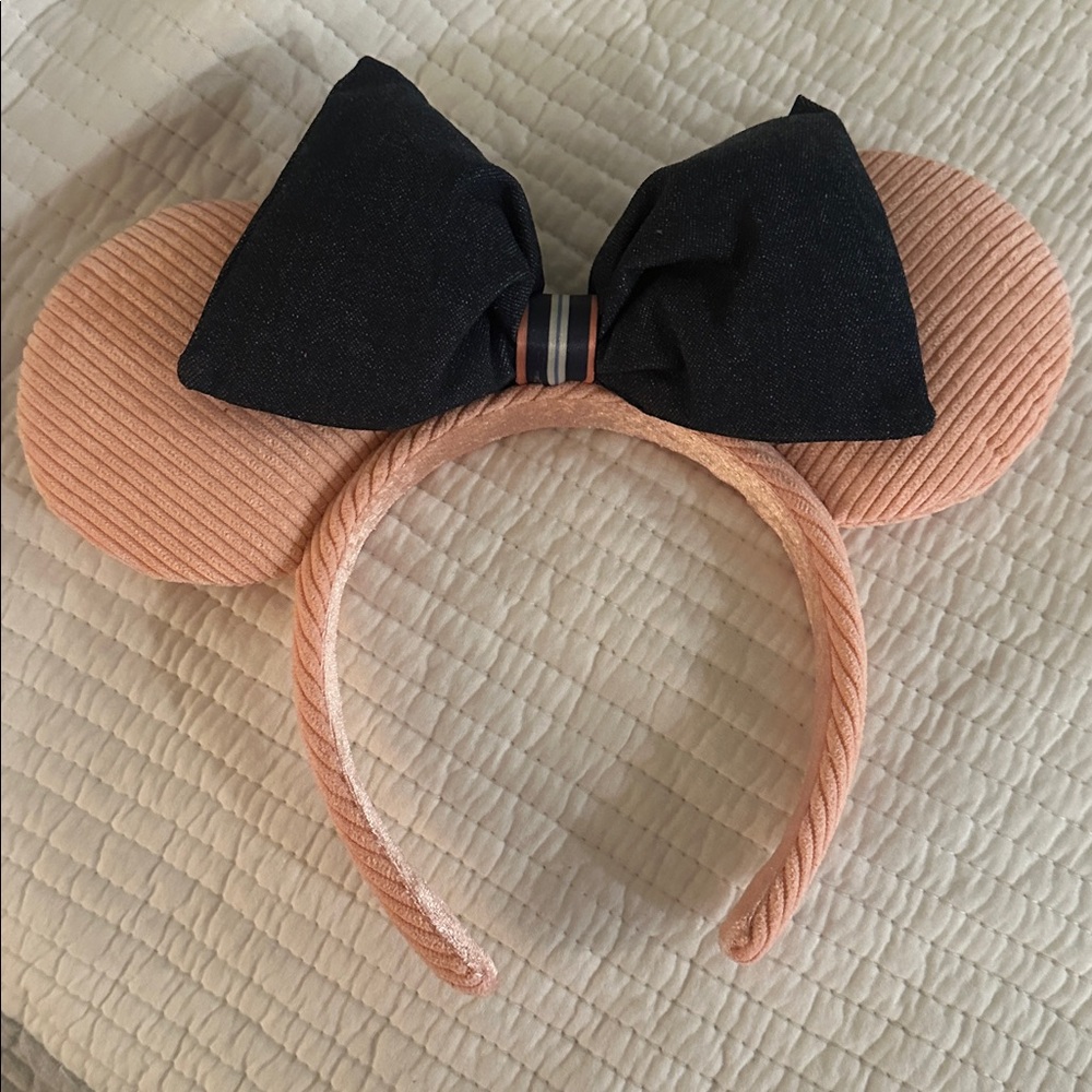 Set of 3 excellent condition Disney Parks Mickey/Minnie ears headbands - Picture 4 of 7